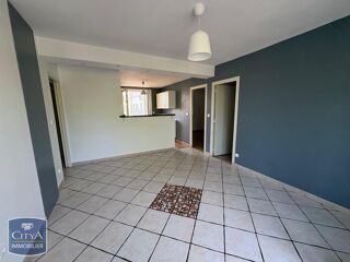  Appartement à louer 4 pièces 61 m²