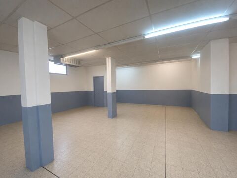   Location / Local Commercial 