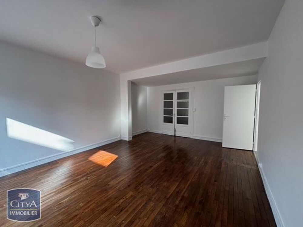 À LOUER : Découvrez cet appartement T4 de standing, spac....