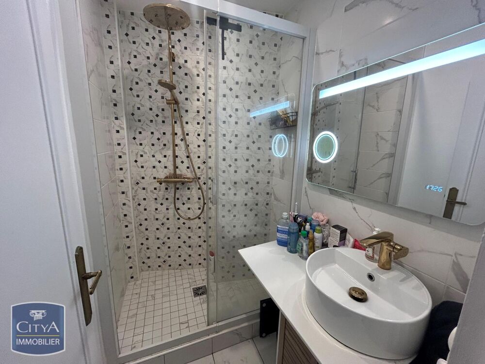 EXCLUSIVITÉ - T2 chauffage collectif compris- PLACE DE L....