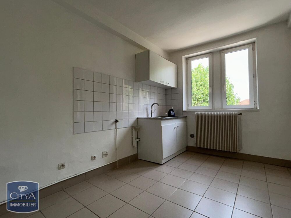 À LOUER - APPARTEMENT 2 PIECES - AVENUE DE PLANTIERES (5....