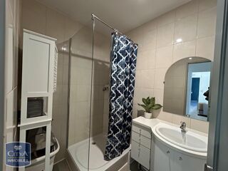  Appartement à louer 3 pièces 60 m²