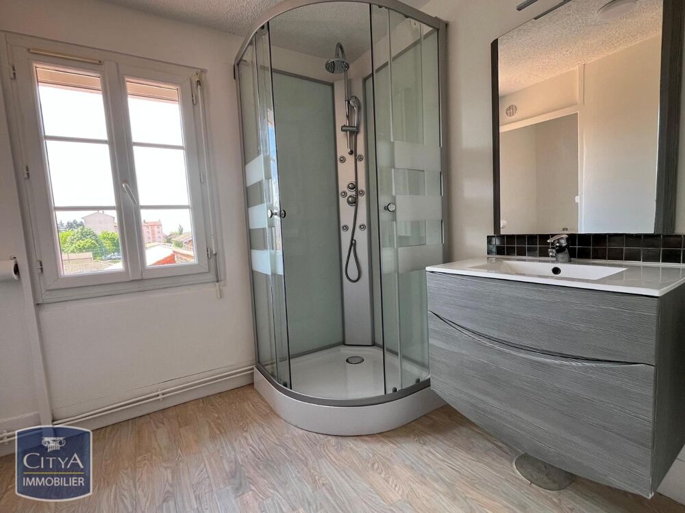 À LOUER : T2 en duplex situé à Charnay-les-Macon, dans u....