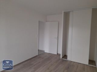  Appartement à louer 3 pièces 64 m²