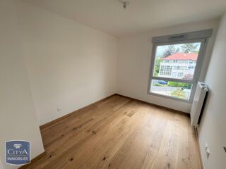  Appartement à louer 3 pièces 69 m²