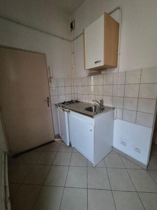  Appartement à louer 1 pièce 14 m²