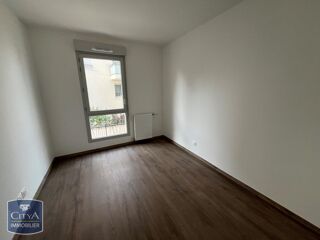 location Appartement - 3 pièce(s) - 63 m² Bron (69500)
