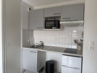  Appartement à louer 1 pièce 28 m²