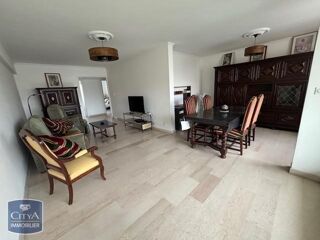  Appartement à louer 3 pièces 84 m²