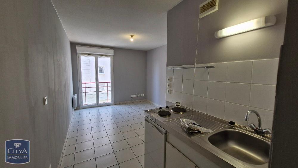 À LOUER : Charmant appartement T1 situé au coeur de la vi....