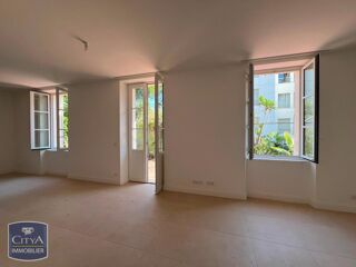  Appartement à louer 3 pièces 72 m²