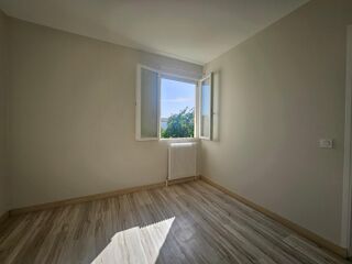  Maison à louer 4 pièces 90 m²