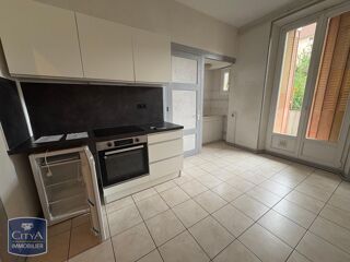  Appartement à louer 2 pièces 63 m²