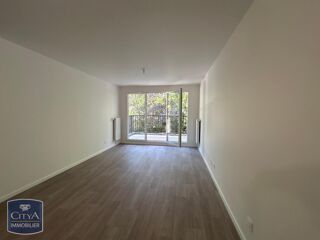  Appartement à louer 3 pièces 57 m²