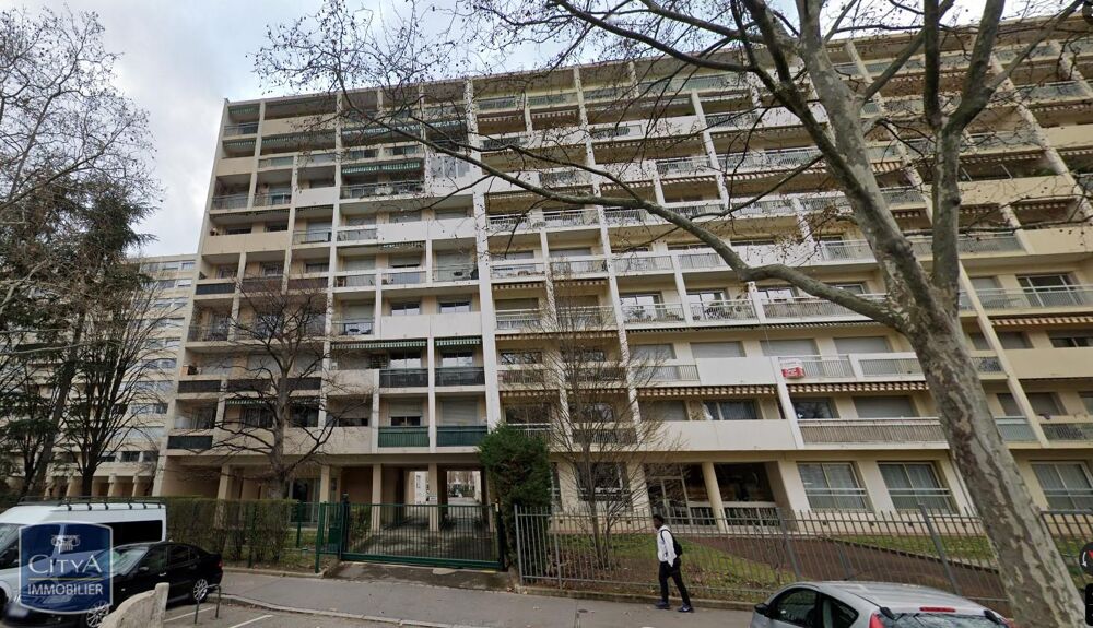 location Parking / Garage Lyon 8
