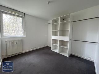  Appartement à louer 3 pièces 65 m²