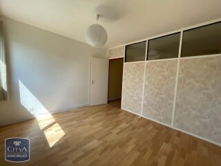  Appartement à louer 1 pièce 32 m²