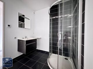  Appartement à louer 3 pièces 71 m²