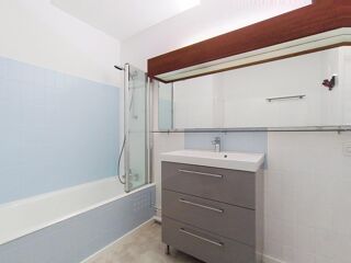  Appartement à louer 2 pièces 54 m²