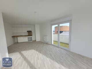  Appartement à louer 4 pièces 83 m²