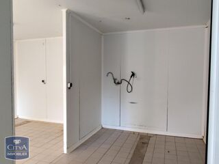  Parking / Garage à louer 