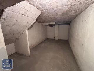  Parking / Garage à louer 
