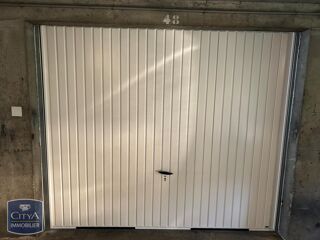  Parking / Garage � louer 