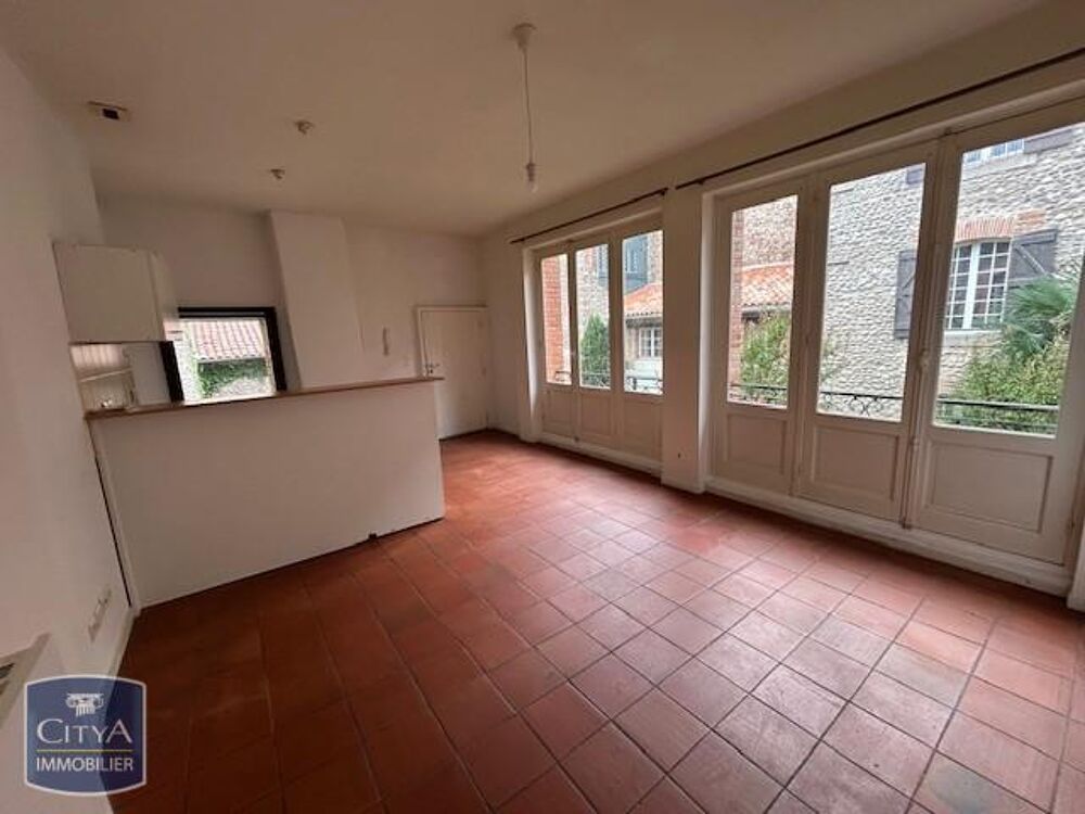 location Appartement - 2 pièce(s) - 40 m² Pamiers (09100)