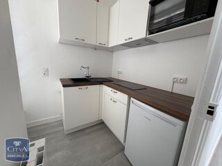 Appartement à louer 2 pièces 37 m²
