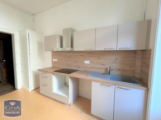  Appartement à louer 4 pièces 101 m²