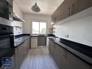  Appartement à louer 3 pièces 57 m²