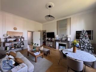  Appartement à louer 3 pièces 65 m²