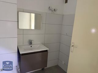  Appartement à louer 3 pièces 56 m²