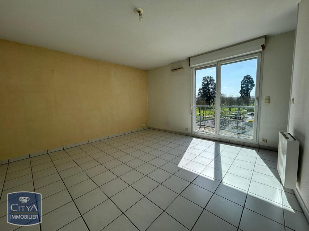 À LOUER : Appartement T2 situé à Laval, dans le code pos....