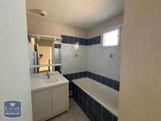  Villa à louer 4 pièces 79 m²