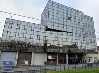  Parking / Garage � louer 