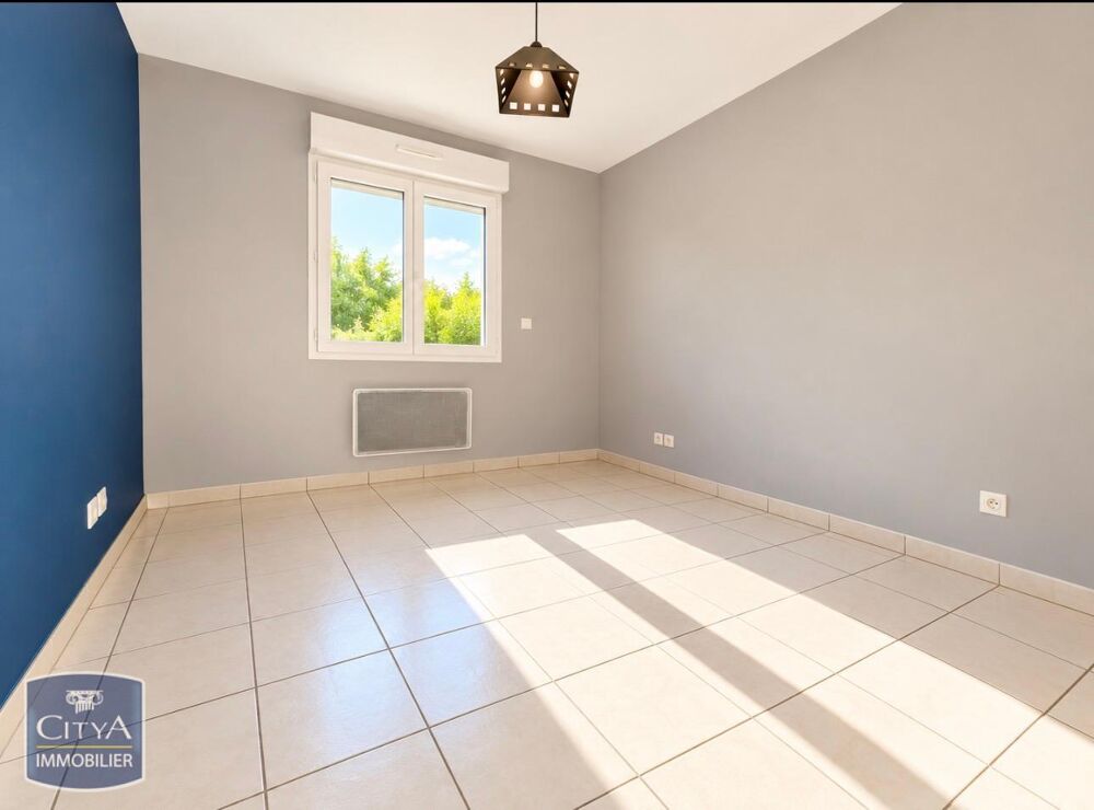 location Maison - 4 pièce(s) - 130 m² Saint-Seurin-sur-l'Isle (33660)