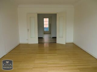  Appartement à louer 3 pièces 77 m²