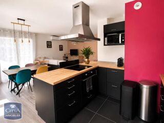  Appartement à louer 4 pièces 86 m²
