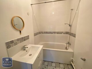  Appartement à louer 2 pièces 32 m²