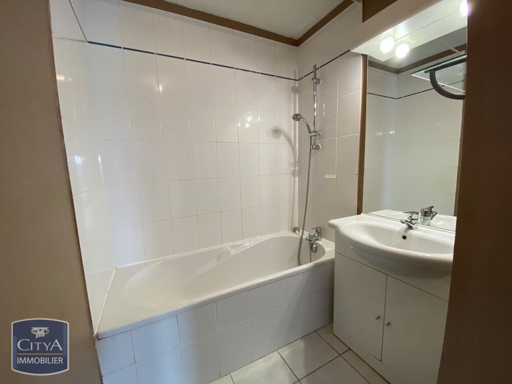 location Appartement - 2 pièce(s) - 47 m² Nevers (58000)