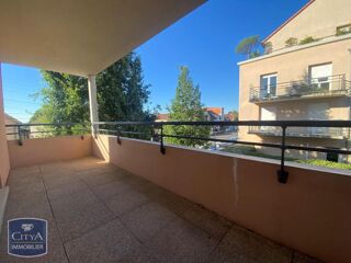  Appartement à louer 3 pièces 69 m²