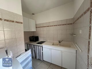  Appartement à louer 1 pièce 32 m²