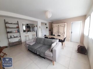  Appartement à louer 4 pièces 74 m²