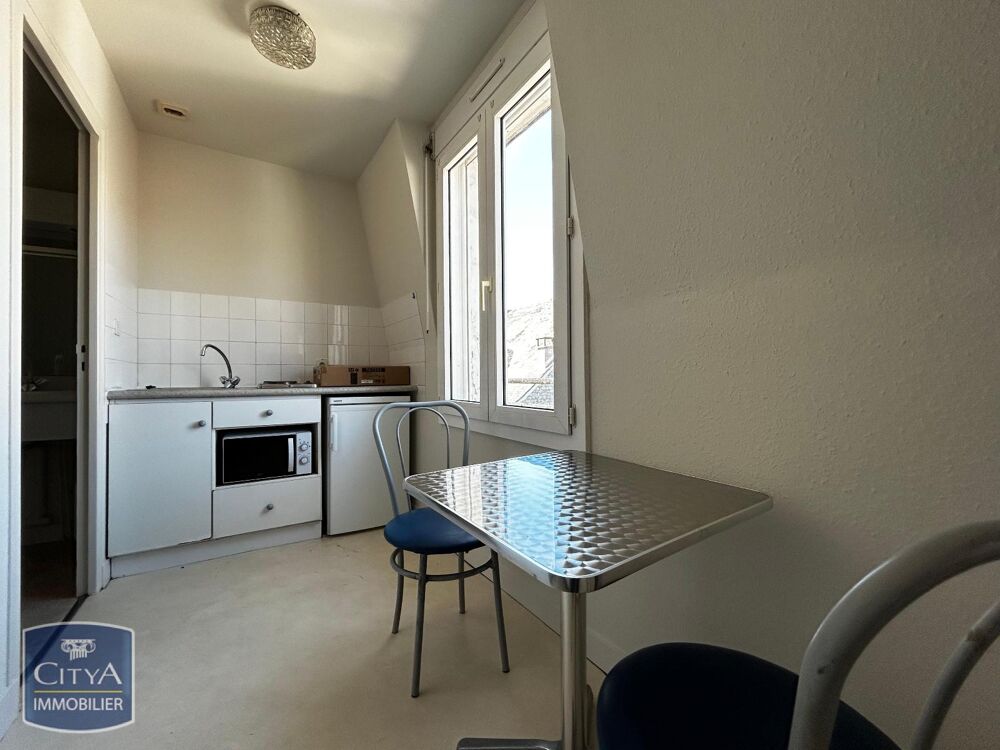 À louer : Appartement T1 situé à Brive-la-Gaillarde. Ce ....