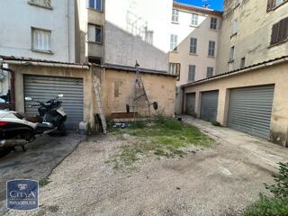  Parking / Garage à louer 
