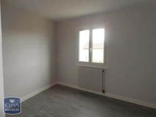  Appartement à louer 4 pièces 100 m²