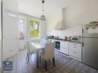  Appartement � louer 4 pi�ces 138 m�