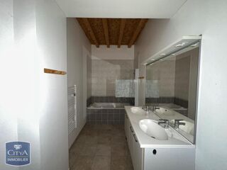  Appartement à louer 1 pièce 48 m²