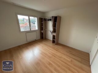  Appartement à louer 3 pièces 64 m²